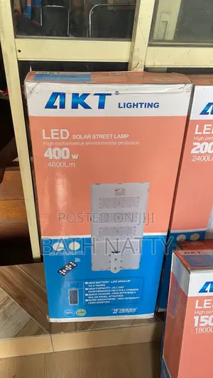 400W Solar Streetlight - Akt