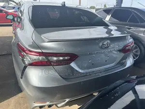2019 Toyota Camry XSE Silver