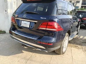 Mercedes-Benz GLE-Class 2017 Blue