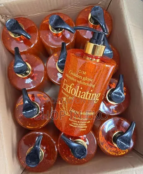 C/M Golden Glow Intensive Whitening Exfoliating Shower Gel 1000ml - 1