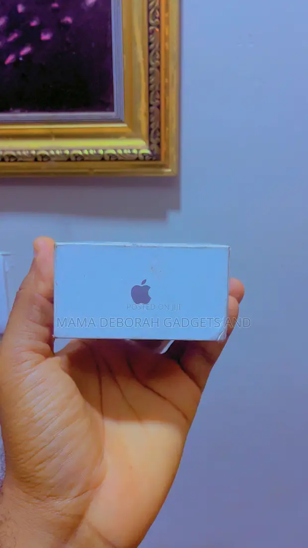 Apple AirPods Pro 3 - 1