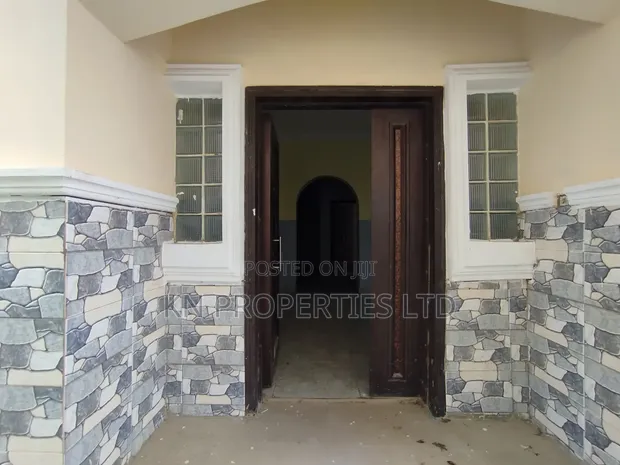 3-Bedroom Duplex for Rent, Airport Road, Sabon Lugbe - 1
