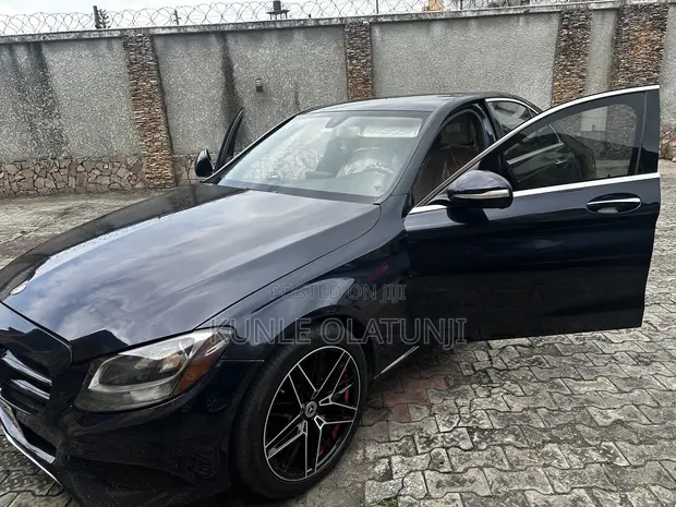 2015 Mercedes-Benz C300 Luxury 4Matic AWD Sedan - 1