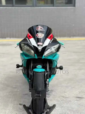 Yamaha YZF-R6 2007 Sport Bike