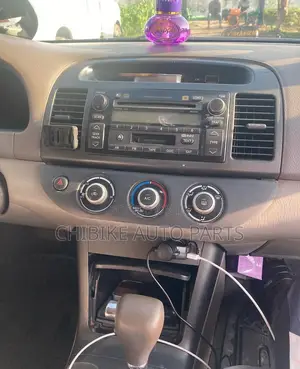 Toyota Camry 2002-2006 Android Navigation Stereo with Reverse Camera