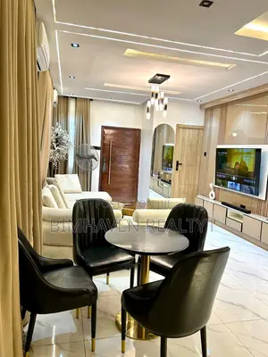 Kyakkyawan 2-Bedroom Shortlet Mai Cikakken Kayan Aiki a Yaba