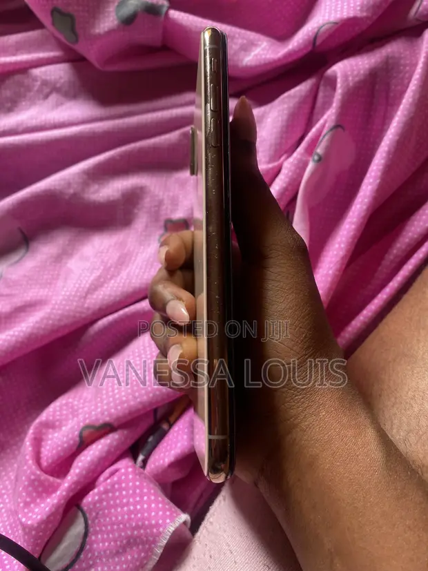 Apple iPhone XS Max 256GB Black - 1