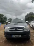 2010 Toyota Hilux 2.5 D-4D 4x4 SRX Black - 1