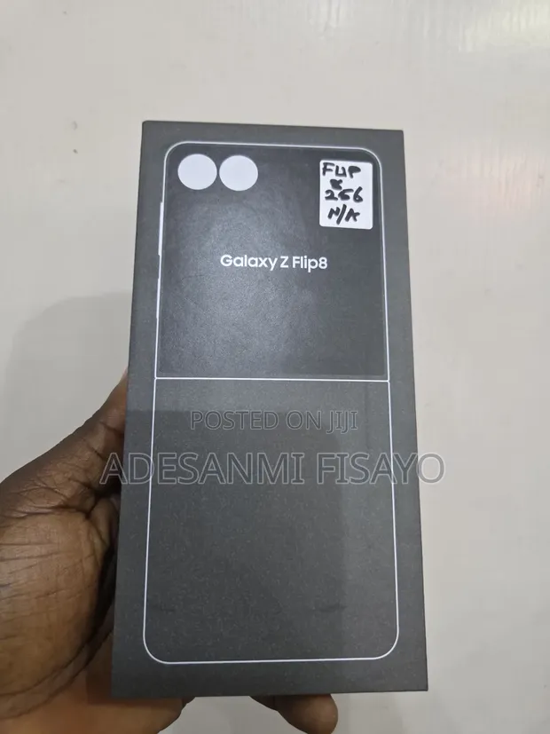 Sabuwar Samsung Galaxy Z Flip8 256GB Baki - 1