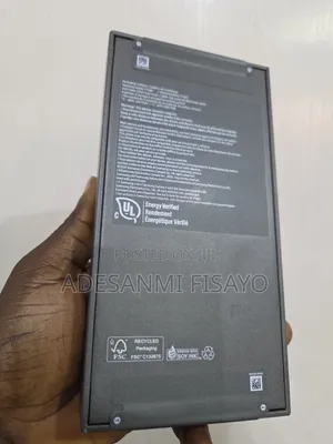 Sabuwar Samsung Galaxy Z Flip8 256GB Baki