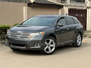 Toyota Venza XLE 2010 Grey