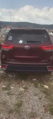 2018 Toyota Highlander Burgundy - 3
