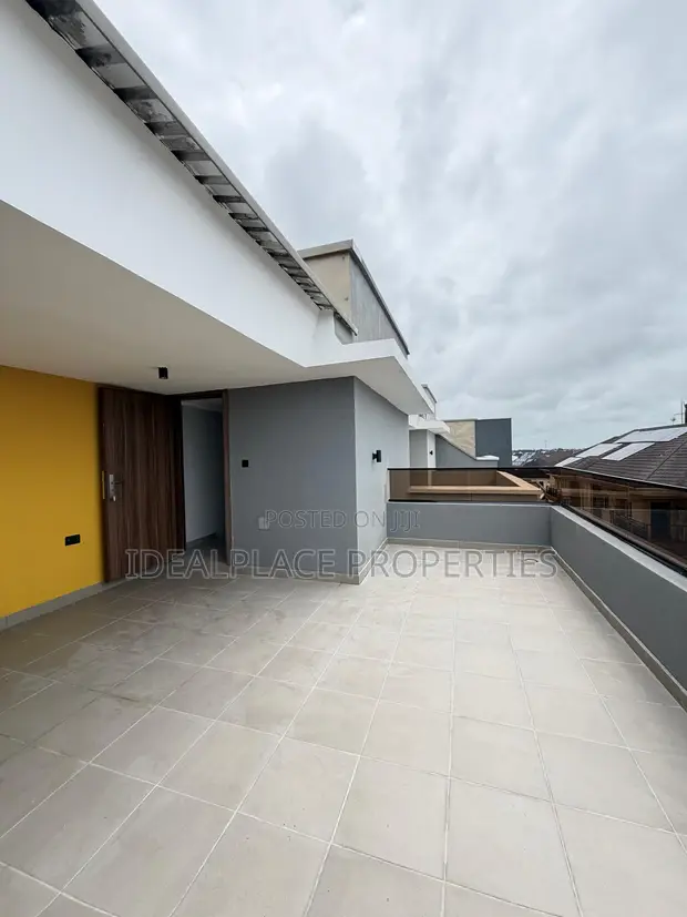 4 Bedroom Townhouse/Terrace a si sayarwa a Lekki - 1