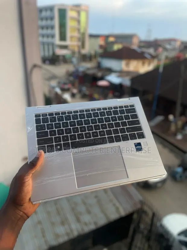 HP EliteBook x360 1040 G9 Laptop (16GB RAM, 256GB SSD, i5) - 1