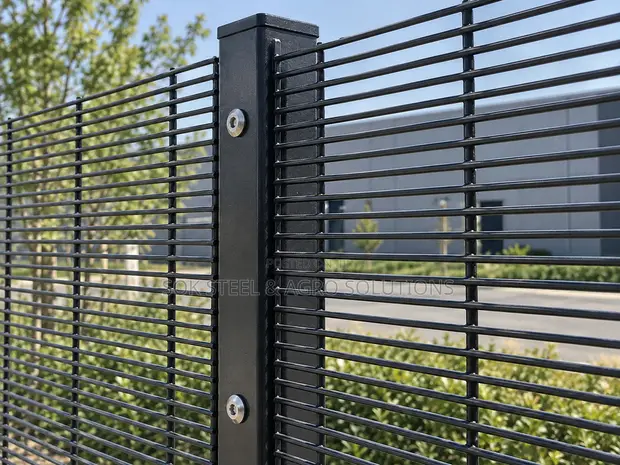 SOK Steel Anti-Finger Security Panel Mesh Fence - 1