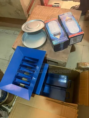 Laboratory Soil Sample Splitter / Riffle Box