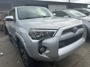 Toyota 4Runner Limited 4x4 2019 Silver