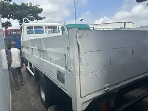 Motar Fage ta Mercedes-Benz 814 (An Shigo Da Ita)