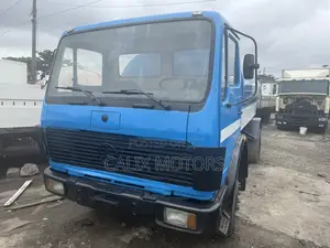 Foreign Used Mercedes-Benz Water Tanker Truck