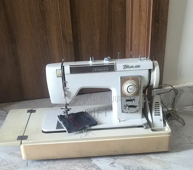 Brother Passap Automatic 605 Sewing Machine - 1