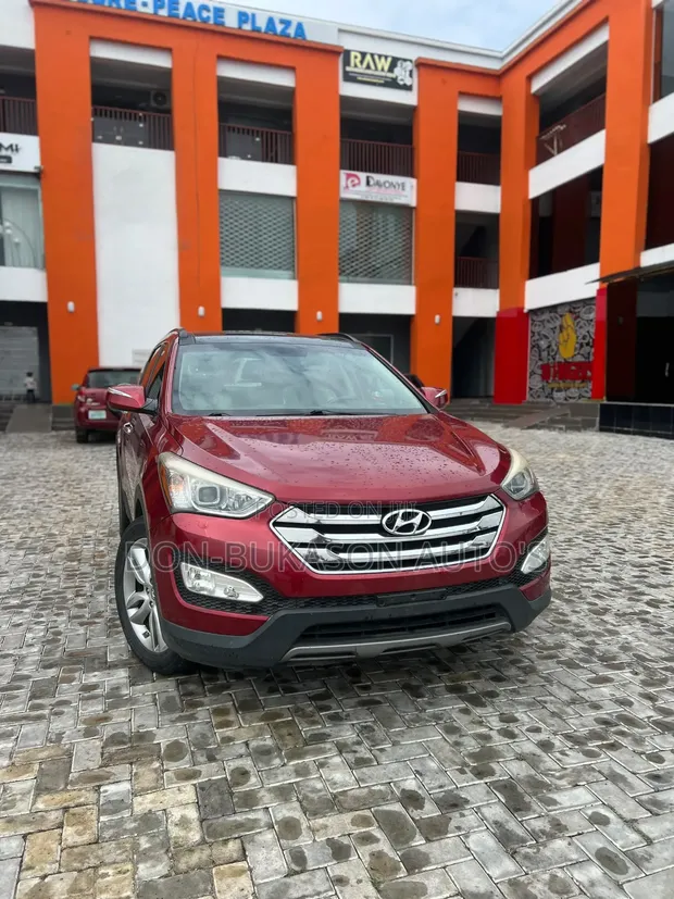 Hyundai Tucson Sport AWD 2016 Red - 1