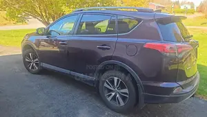 2017 Toyota RAV4 XLE AWD Burgundy
