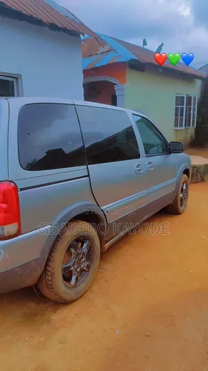 2005 Grey Bus - Clear Engine & Gear