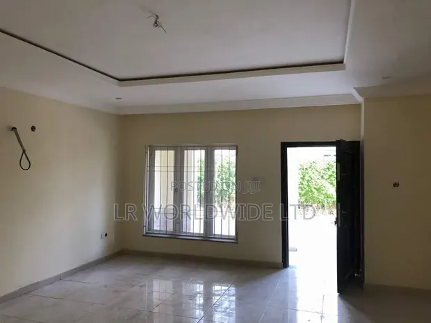 4 Bedroom Bungalow with Penthouse in Sabon Lugbe - 1