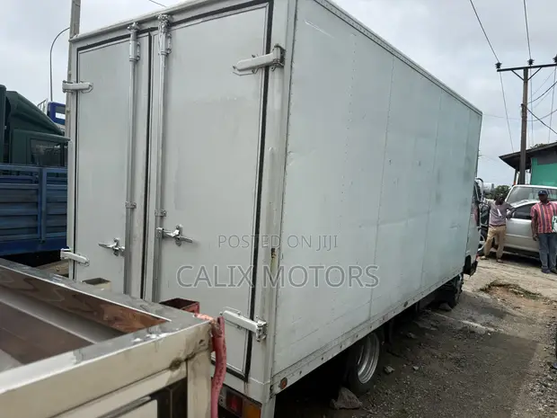 Foreign Used Mitsubishi Canter Cover Body Truck - 1