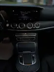 Mercedes-Benz E350 2022 Black - 3
