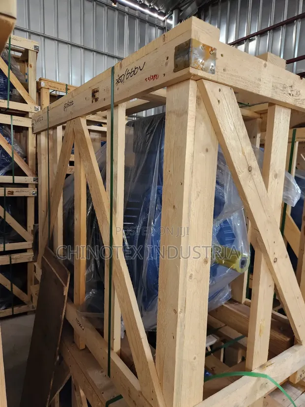 Y2-315S-2 110kW/150HP Injin Injin Mai Fasa Uku - 1