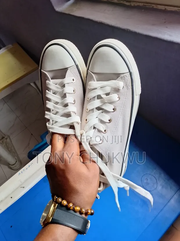 Beautiful Cream Canvas Sneakers - Low Cut Neck - 1