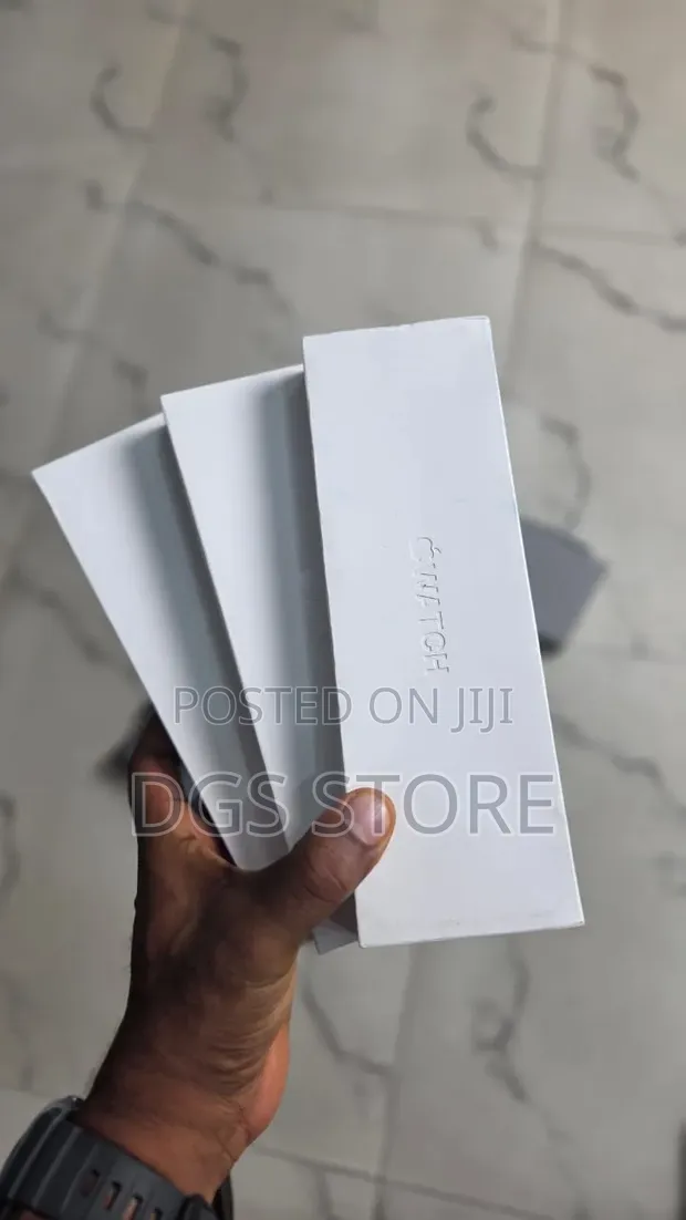 Apple Watch Series 12 42mm GPS - 1