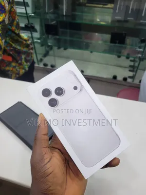 New Apple iPhone 18 Pro 256GB Silver