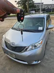 Toyota Sienna 2014 Gray - 1