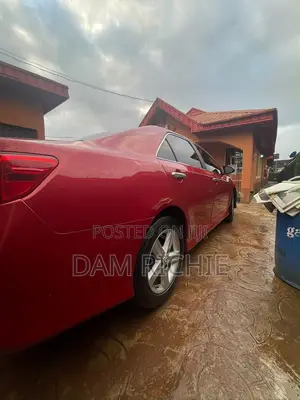 Toyota Camry SE 2013 Red