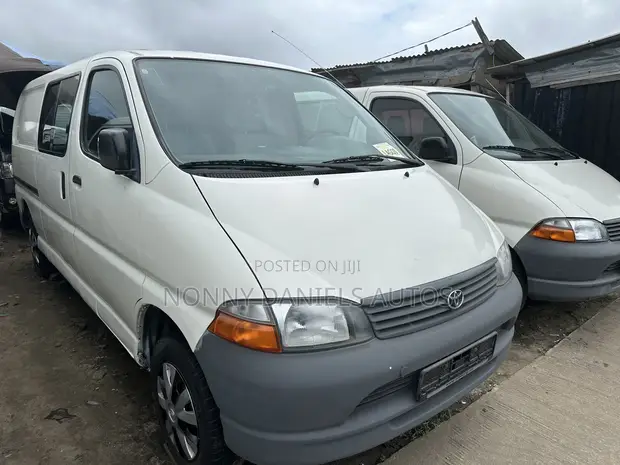 2006 Toyota HiAce Long Chassis - 1