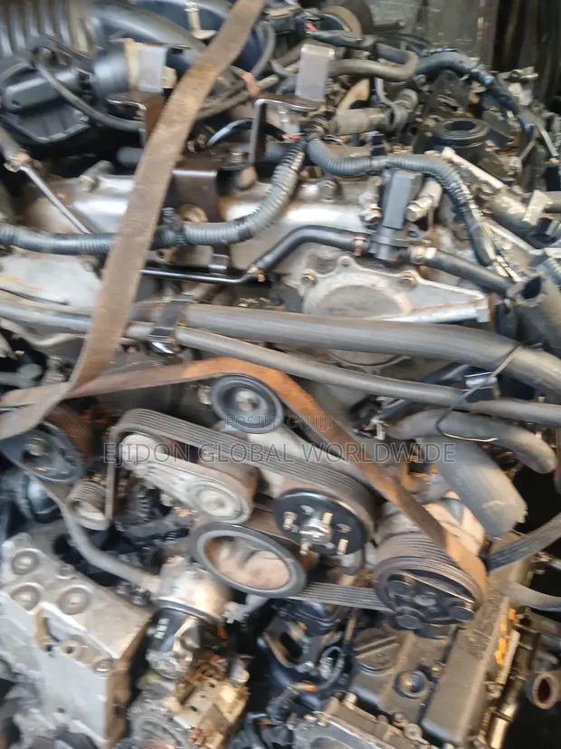 Nissan VQ40DE 4.0L V6 Engine (Frontier, Xterra, Pathfinder) - 1