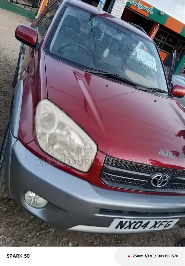 Toyota RAV4 2005 Red - 1