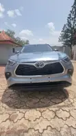 2024 Toyota Highlander XLE AWD Blue - 1