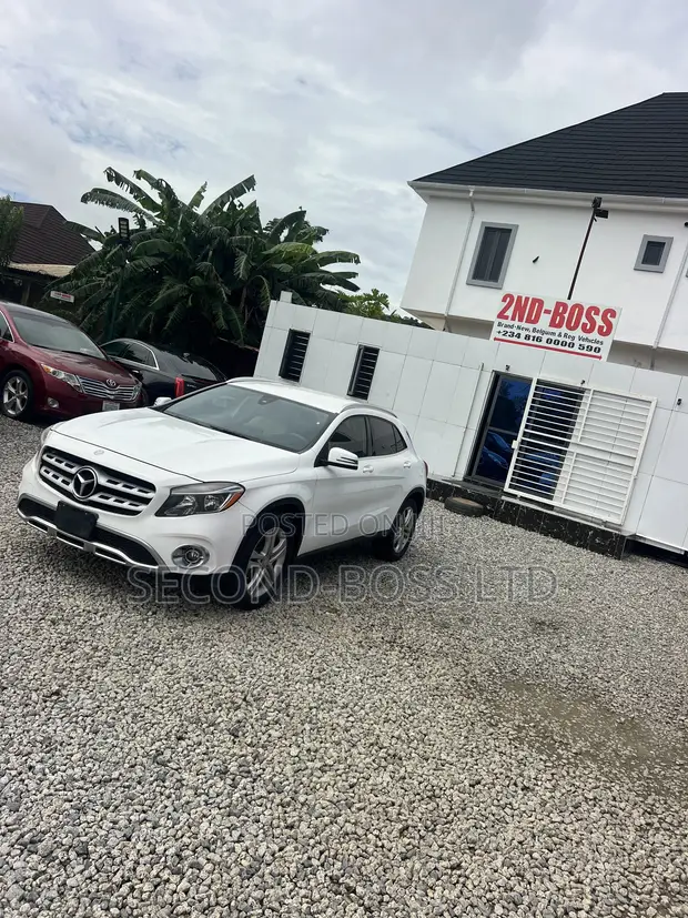 Mercedes-Benz GLA 250 2017 White - 1