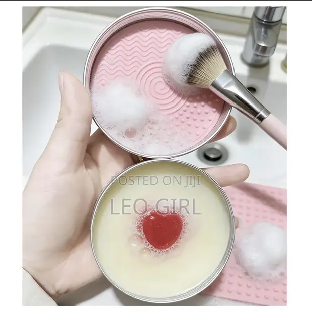 Eco-Friendly Makeup Brush Cleaner Soap - 1