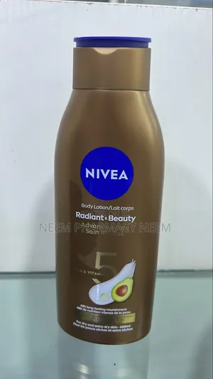 Nivea Body Lotion Mai Haske da Kyau