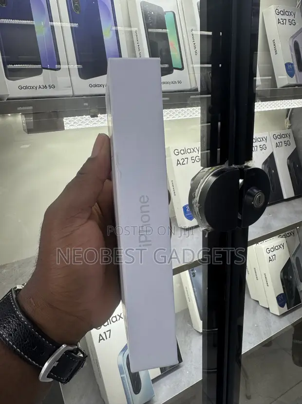 New Apple iPhone 18 Pro Max 512GB Silver - 1