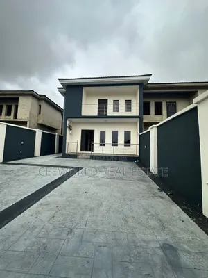 3-Bedroom Duplex don haya a Okebadan Estate, Akobo