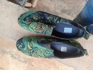 Brand New Men's Leather Flats Shoes - Size 44