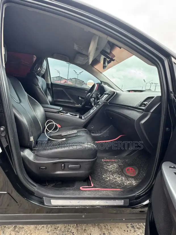 2014 Toyota Venza XLE 4WD - Tokunbo - 1