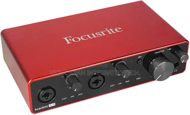 Focusrite Scarlett 4i4 3rd Gen USB Audio Interface - 1
