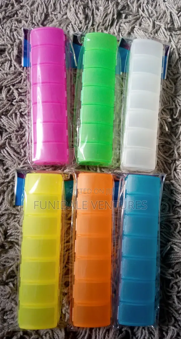 7 Compartment Pill Organizer Box - 1