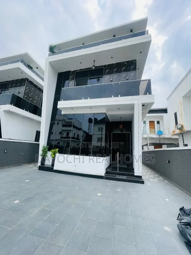 5 Bedroom Duplex with Pool & Gym in Sangotedo - 1